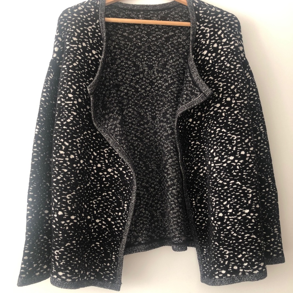 Graham & Spencer Women’s sweater cardigan